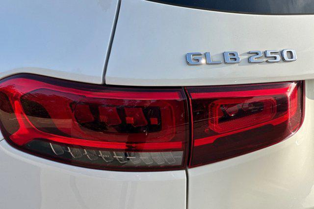 used 2020 Mercedes-Benz GLB 250 car, priced at $14,999