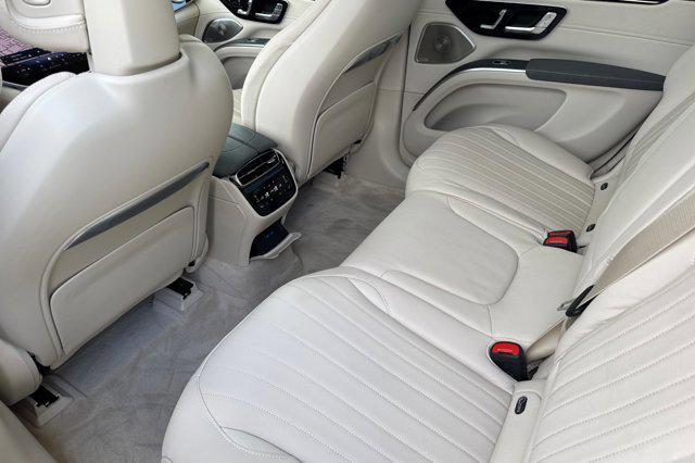 new 2025 Mercedes-Benz EQS 450 car, priced at $114,105