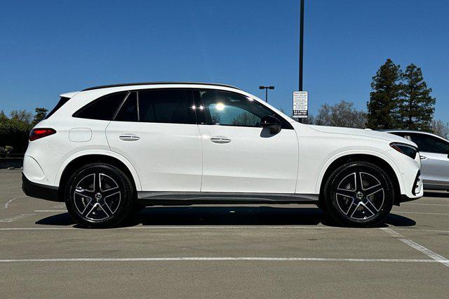 new 2025 Mercedes-Benz GLC 300 car, priced at $60,590