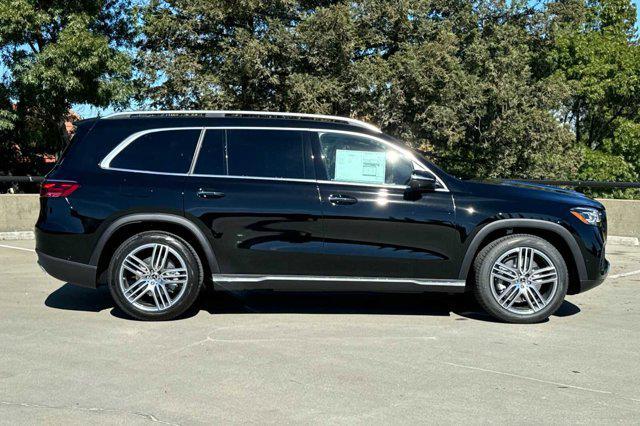 new 2025 Mercedes-Benz GLS 450 car, priced at $92,615