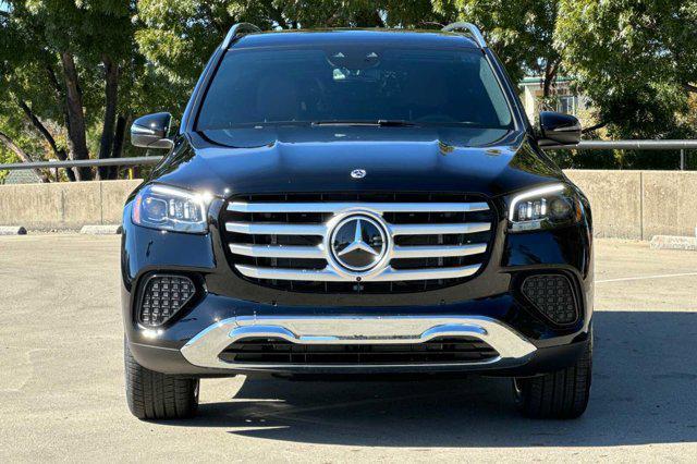 new 2025 Mercedes-Benz GLS 450 car, priced at $92,615