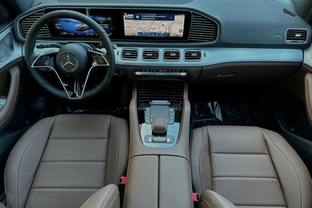 new 2025 Mercedes-Benz GLS 450 car, priced at $92,615