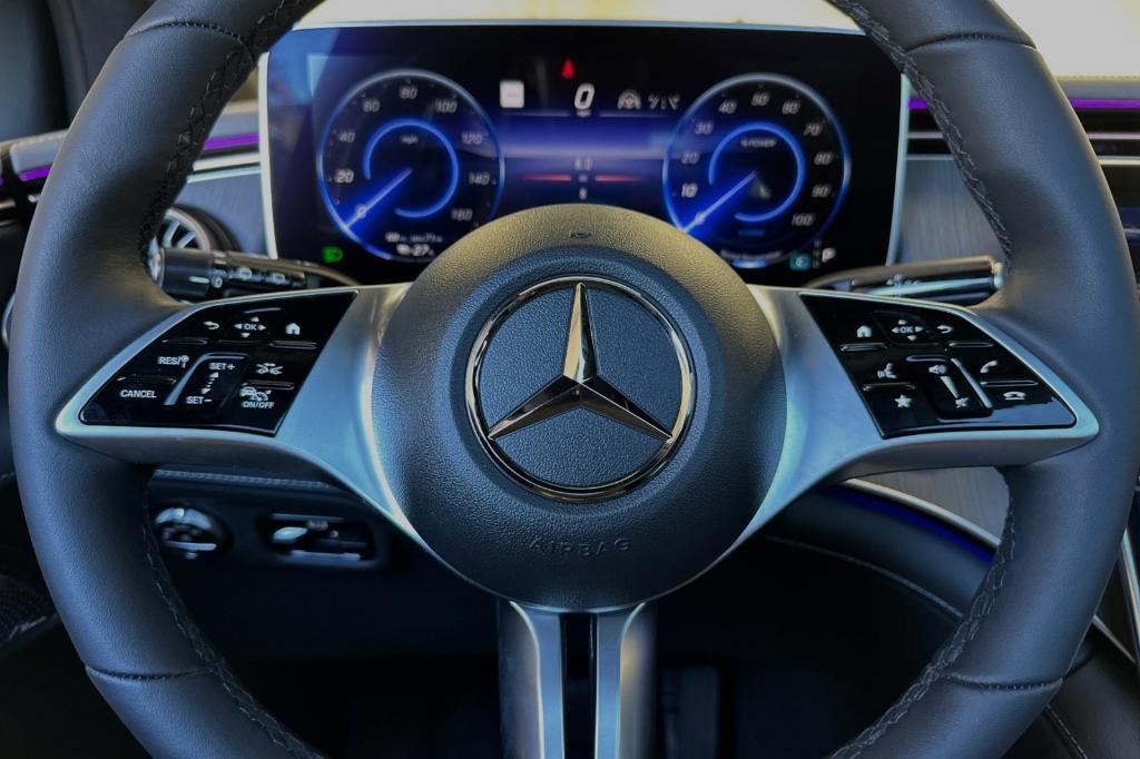 new 2024 Mercedes-Benz EQE 350 car