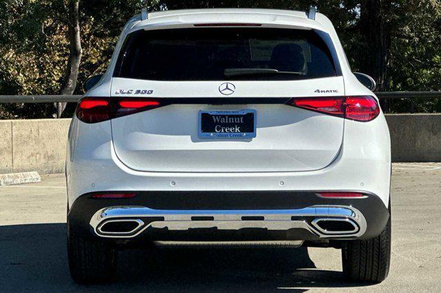 new 2025 Mercedes-Benz GLC 300 car, priced at $54,445