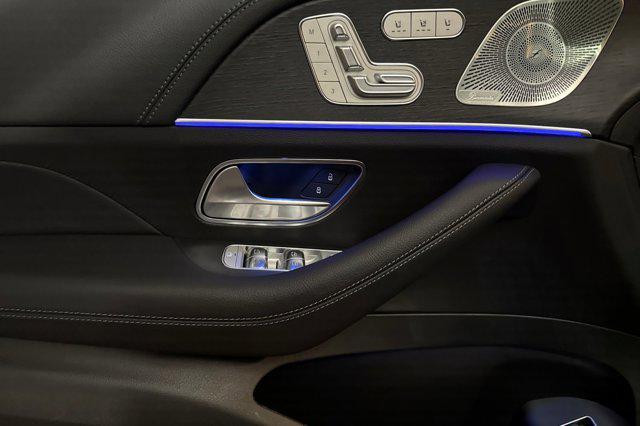 new 2025 Mercedes-Benz GLS 450 car, priced at $105,945