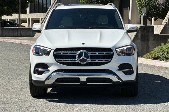 new 2025 Mercedes-Benz GLE 450 car, priced at $73,745