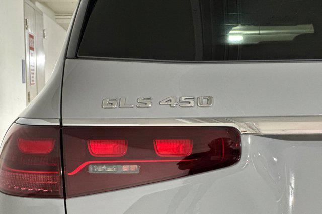 new 2025 Mercedes-Benz GLS 450 car, priced at $101,275