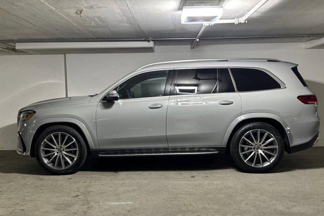 new 2025 Mercedes-Benz GLS 450 car, priced at $101,275