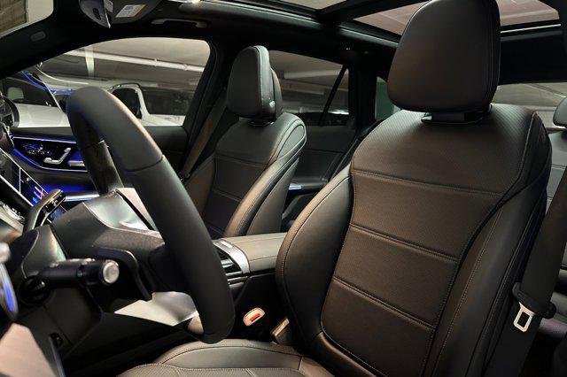 new 2025 Mercedes-Benz GLC 300 car, priced at $55,595