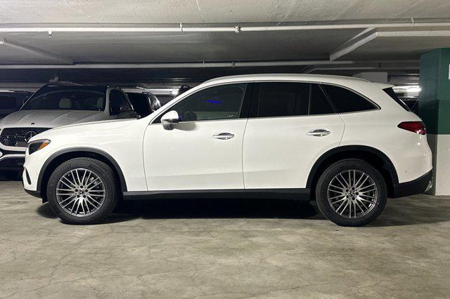 new 2025 Mercedes-Benz GLC 300 car, priced at $55,595