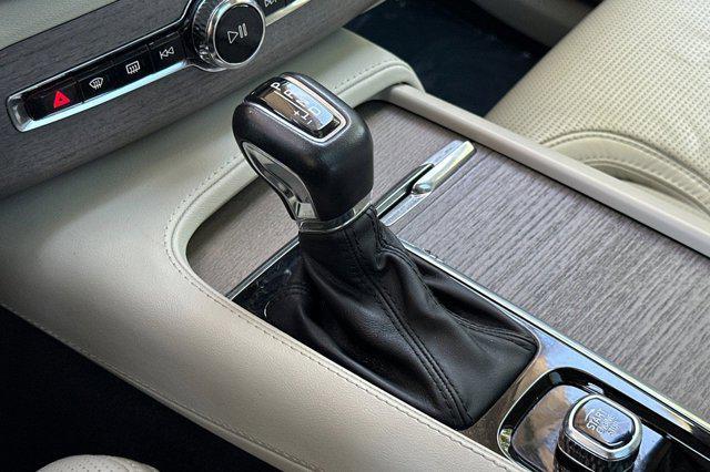 used 2022 Volvo XC90 car, priced at $38,586