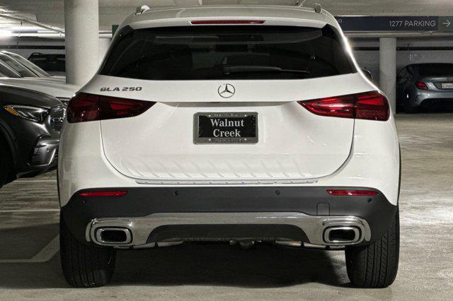 new 2025 Mercedes-Benz GLA 250 car, priced at $44,345