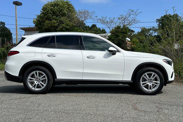 new 2025 Mercedes-Benz GLC 300 car, priced at $51,045