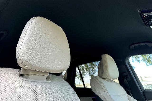 new 2025 Mercedes-Benz GLC 300 car, priced at $51,045