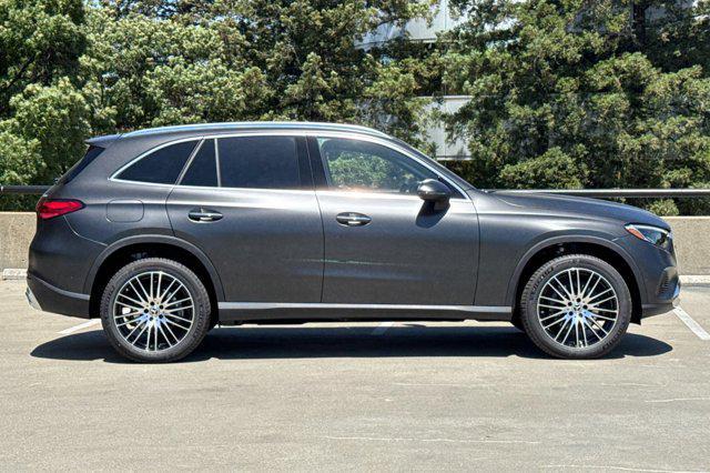 new 2025 Mercedes-Benz GLC 300 car, priced at $61,620
