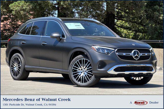new 2025 Mercedes-Benz GLC 300 car, priced at $61,620