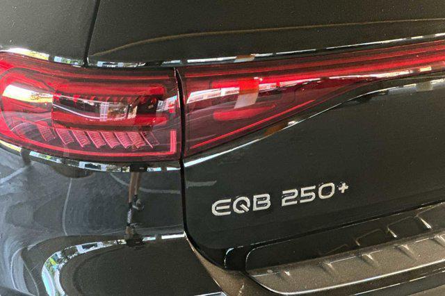 new 2024 Mercedes-Benz EQB 250 car, priced at $55,575