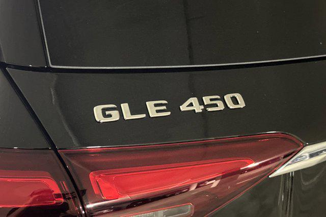 new 2025 Mercedes-Benz GLE 450 car, priced at $73,965