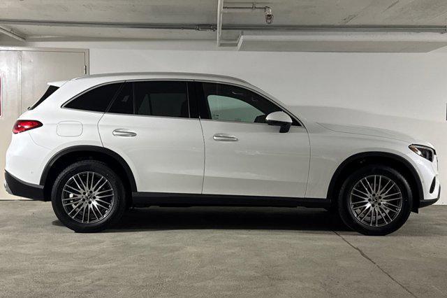 new 2026 Mercedes-Benz GLC 300 car