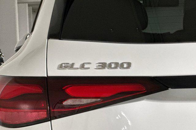 new 2026 Mercedes-Benz GLC 300 car