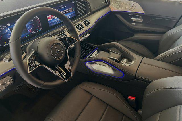 new 2025 Mercedes-Benz GLS 450 car, priced at $90,545