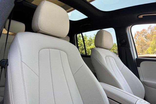 new 2025 Mercedes-Benz GLB 250 car, priced at $50,645