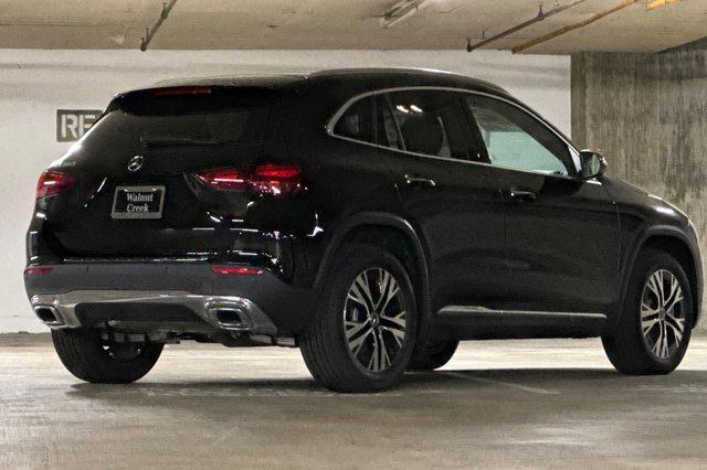 new 2025 Mercedes-Benz GLA 250 car, priced at $46,120