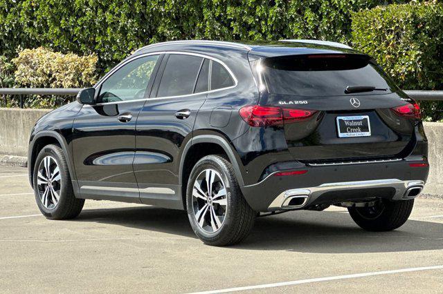 new 2025 Mercedes-Benz GLA 250 car, priced at $47,295