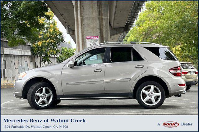 used 2009 Mercedes-Benz M-Class car, priced at $7,499