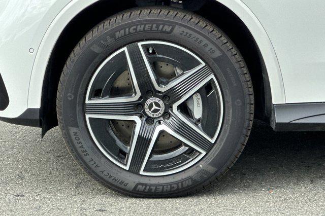 new 2025 Mercedes-Benz GLC 300 car, priced at $56,520