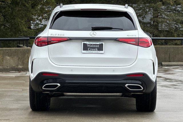new 2025 Mercedes-Benz GLC 300 car, priced at $61,190