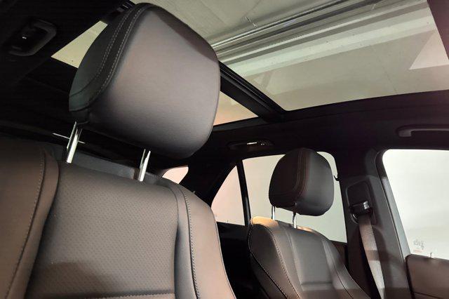 new 2025 Mercedes-Benz GLE 450e car, priced at $79,435