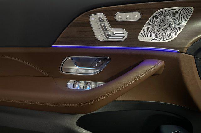 new 2025 Mercedes-Benz GLS 450 car, priced at $105,195
