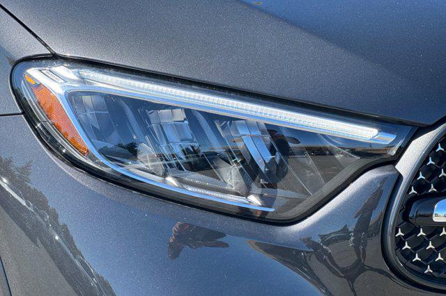 new 2025 Mercedes-Benz GLC 350e car, priced at $72,435