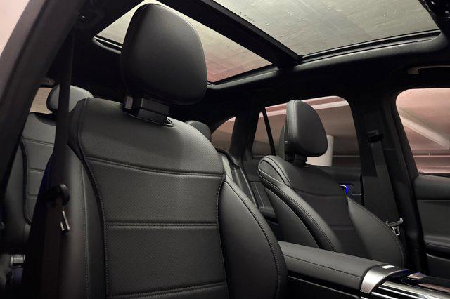 new 2025 Mercedes-Benz GLC 300 car, priced at $55,745