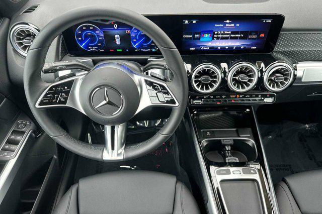 new 2024 Mercedes-Benz EQB 300 car, priced at $58,345