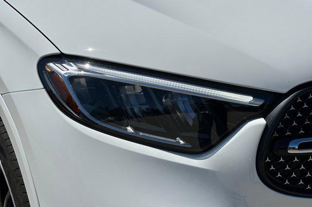 new 2025 Mercedes-Benz GLC 350e car, priced at $68,495