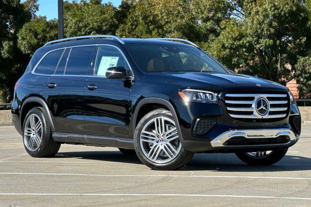 new 2025 Mercedes-Benz GLS 450 car, priced at $92,615