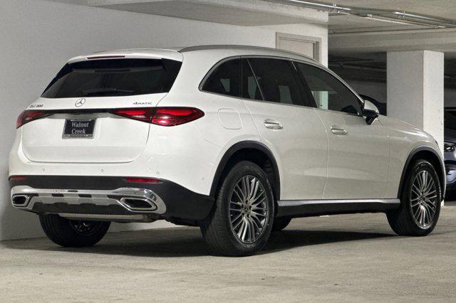new 2026 Mercedes-Benz GLC 300 car