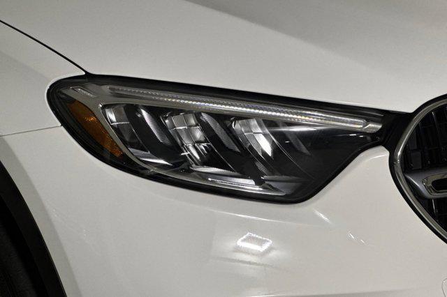 new 2026 Mercedes-Benz GLC 300 car