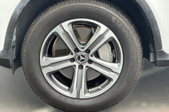used 2019 Mercedes-Benz GLC 300 car, priced at $17,588