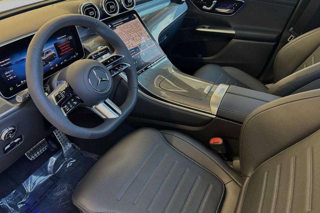 new 2024 Mercedes-Benz GLC 300 car, priced at $58,370