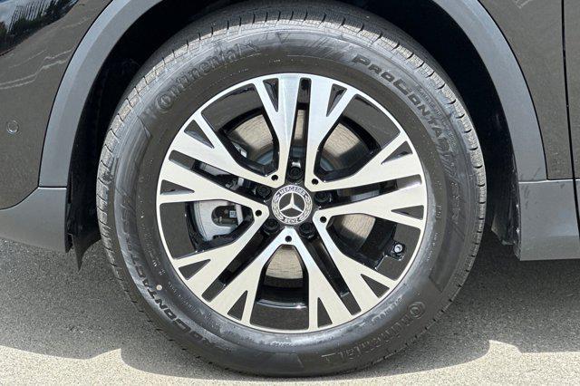 new 2025 Mercedes-Benz GLA 250 car, priced at $47,295