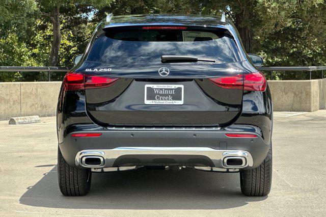 new 2025 Mercedes-Benz GLA 250 car, priced at $47,295