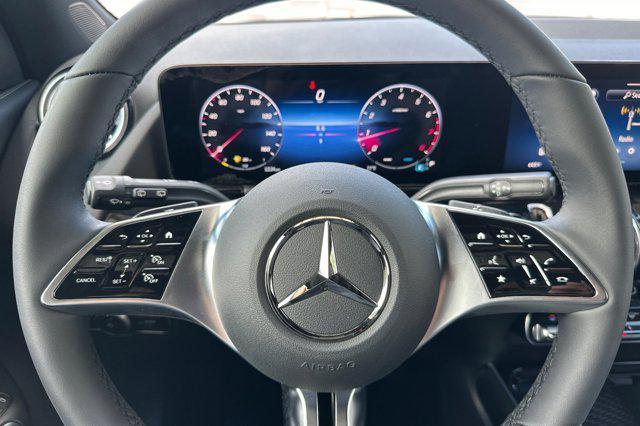 new 2025 Mercedes-Benz GLA 250 car, priced at $47,295