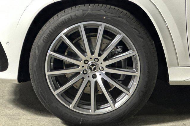 new 2026 Mercedes-Benz GLS 450 car