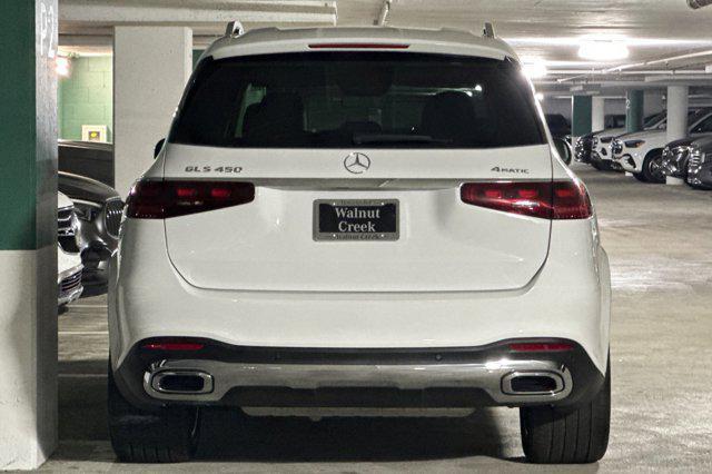 new 2026 Mercedes-Benz GLS 450 car