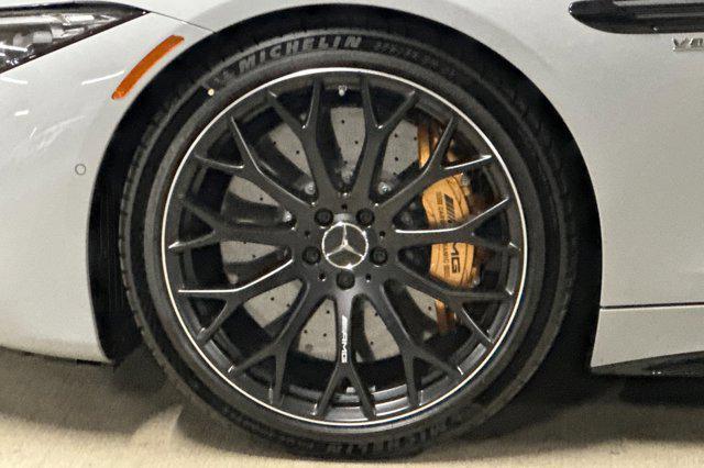 new 2026 Mercedes-Benz AMG SL 63 car