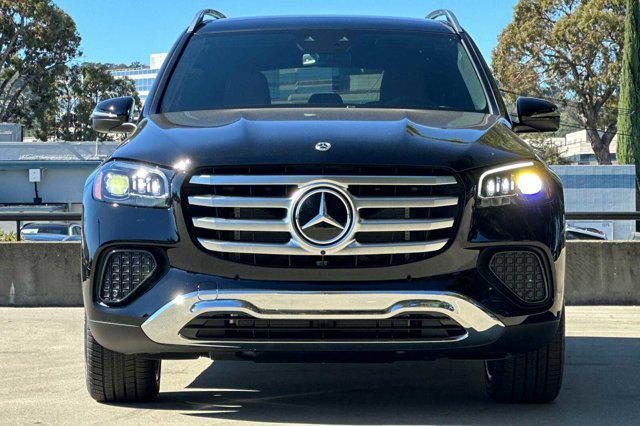 new 2025 Mercedes-Benz GLS 450 car, priced at $92,615