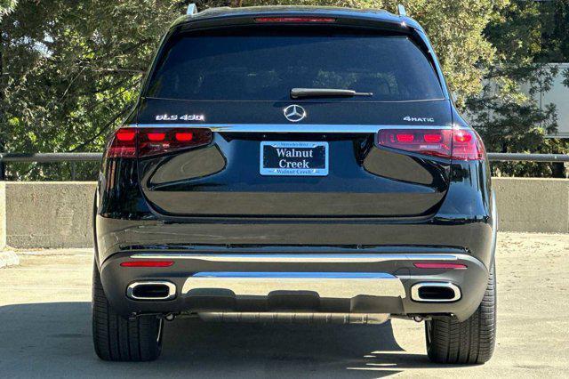 new 2025 Mercedes-Benz GLS 450 car, priced at $92,615